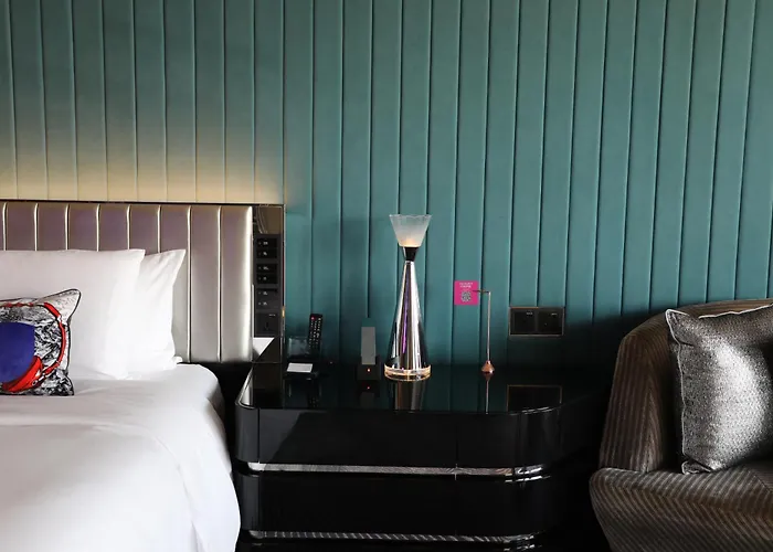 Resort: W Xian Hotel